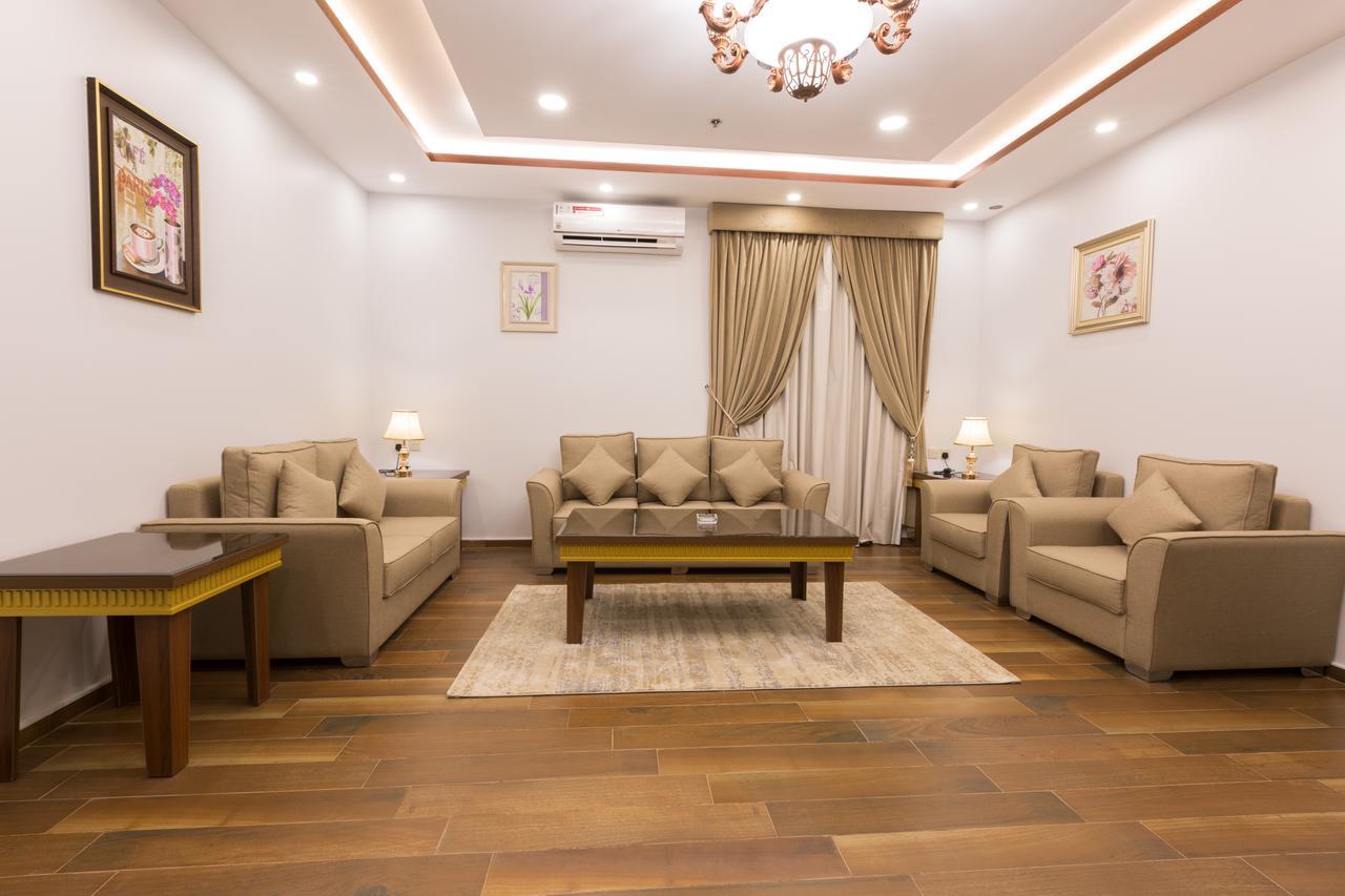 Luxury Hotel Apartments Tabuk Bagian luar foto