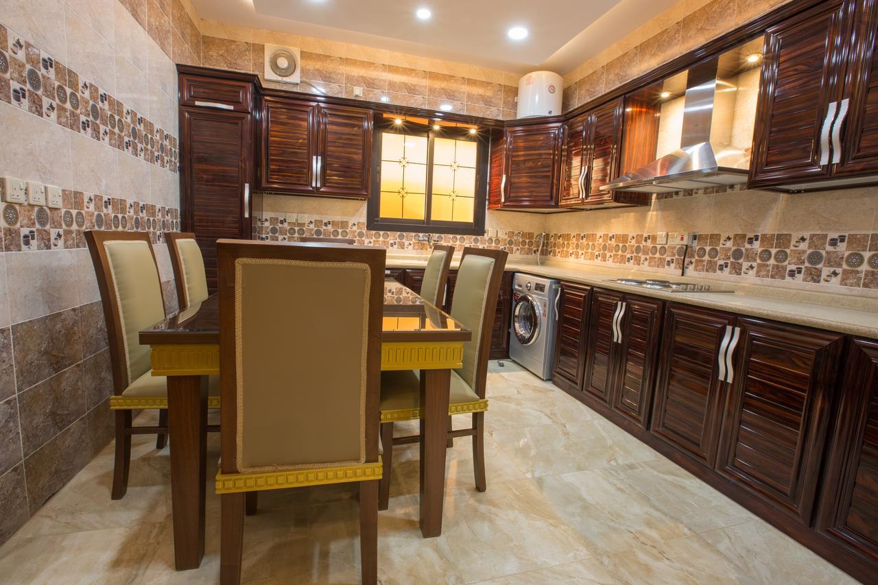 Luxury Hotel Apartments Tabuk Bagian luar foto