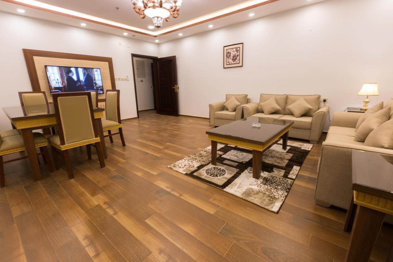 Luxury Hotel Apartments Tabuk Bagian luar foto