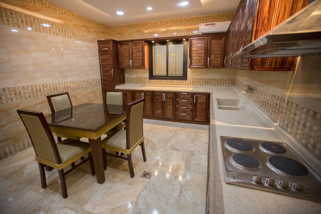 Luxury Hotel Apartments Tabuk Bagian luar foto