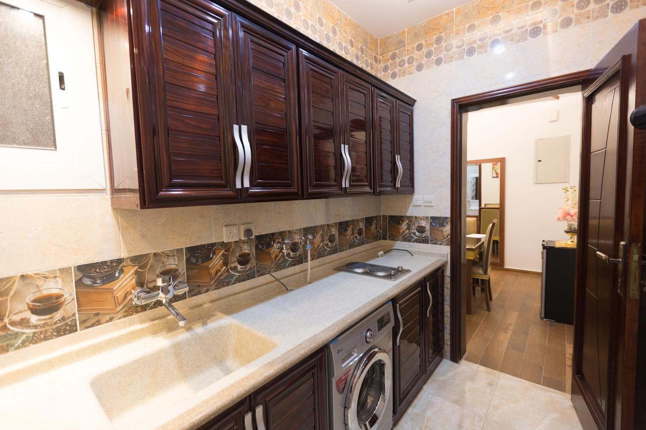 Luxury Hotel Apartments Tabuk Bagian luar foto
