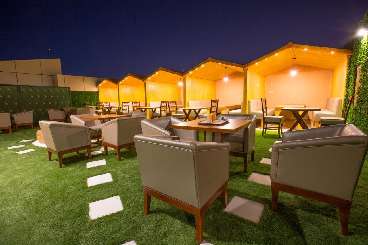 Luxury Hotel Apartments Tabuk Bagian luar foto
