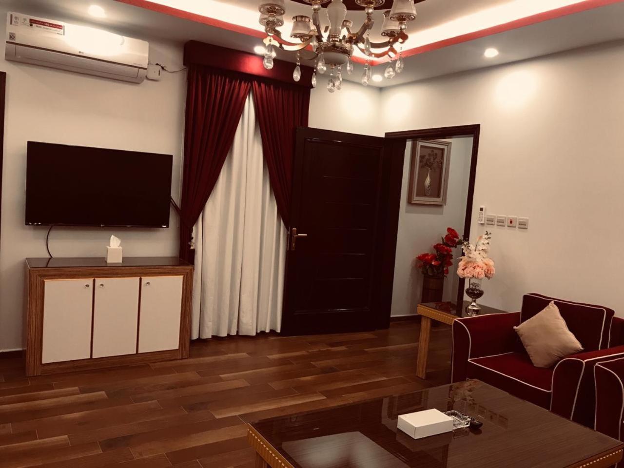 Luxury Hotel Apartments Tabuk Bagian luar foto