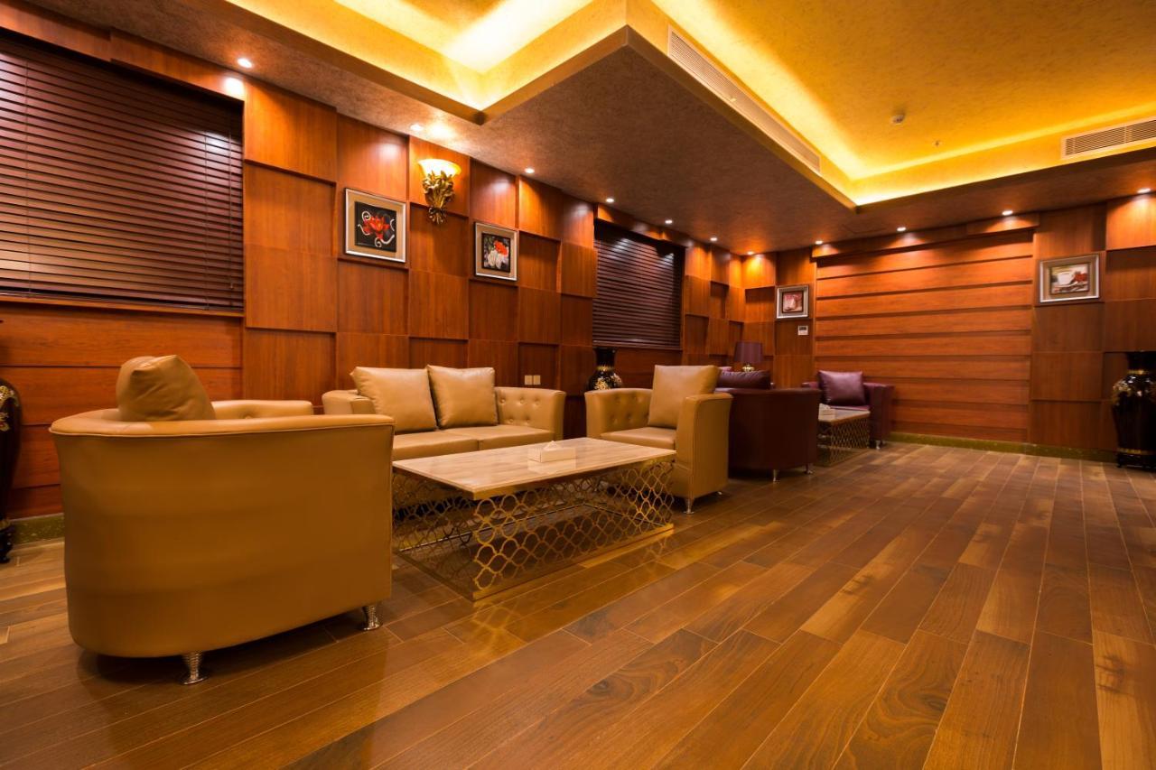 Luxury Hotel Apartments Tabuk Bagian luar foto